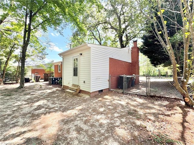 3602 Calvert Street, Greensboro, NC 27405