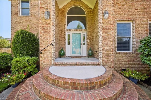 1888 Capel Manor WAY, Virginia Beach, VA 23456