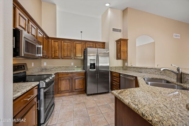 63606 E Desert Peak Drive, Saddlebrooke, AZ 85739