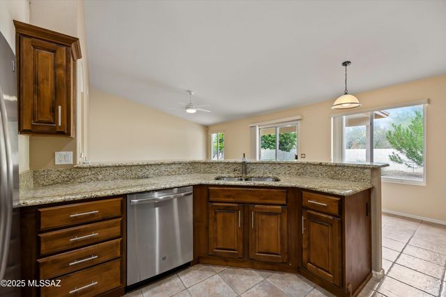 63606 E Desert Peak Drive, Saddlebrooke, AZ 85739