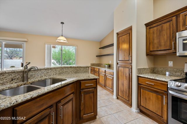 63606 E Desert Peak Drive, Saddlebrooke, AZ 85739