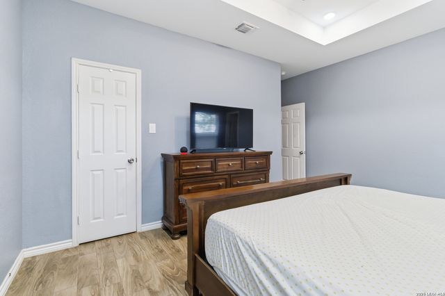 1214 CHALMERS AVE, San Antonio, TX 78211