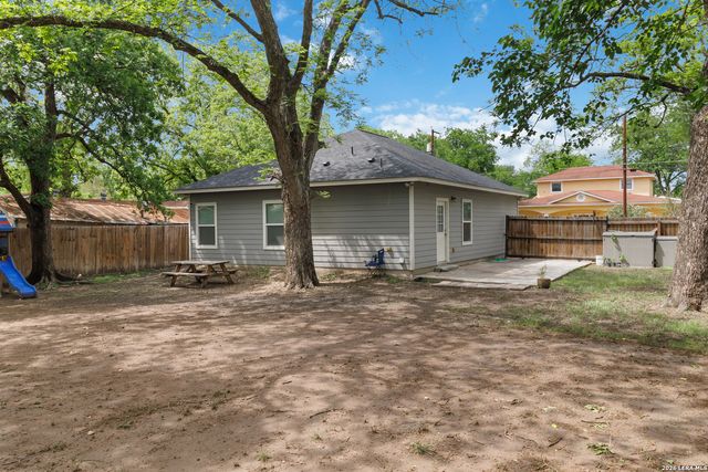 1214 CHALMERS AVE, San Antonio, TX 78211