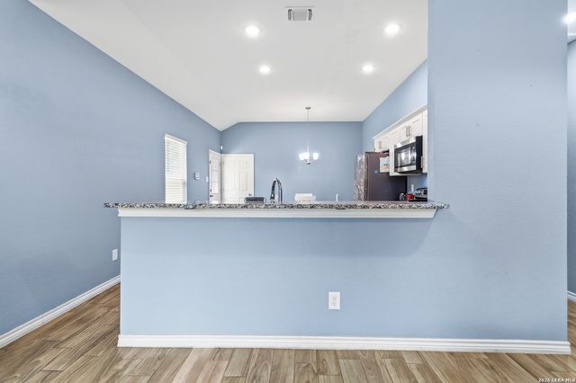 1214 CHALMERS AVE, San Antonio, TX 78211