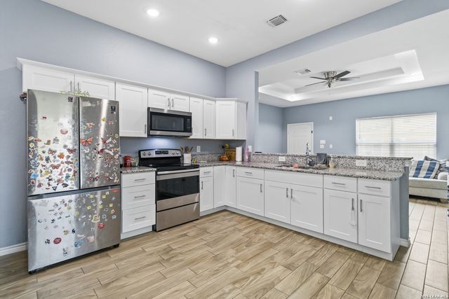 1214 CHALMERS AVE, San Antonio, TX 78211