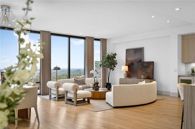 3107 Peachtree NE Road 1702, Atlanta, GA 30305