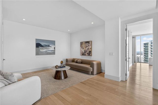 3107 Peachtree NE Road 1702, Atlanta, GA 30305