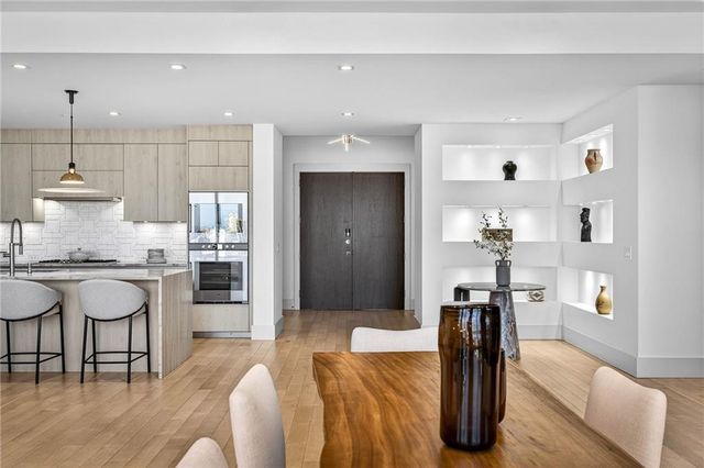 3107 Peachtree NE Road 1702, Atlanta, GA 30305