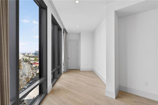 3107 Peachtree NE Road 1702, Atlanta, GA 30305