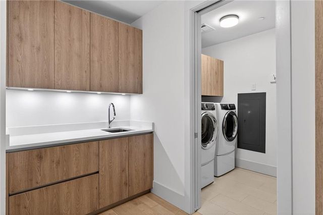 3107 Peachtree NE Road 1702, Atlanta, GA 30305