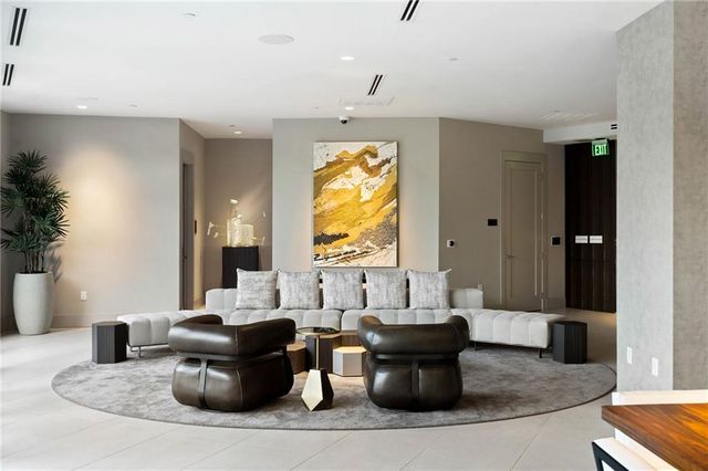 3107 Peachtree NE Road 1702, Atlanta, GA 30305