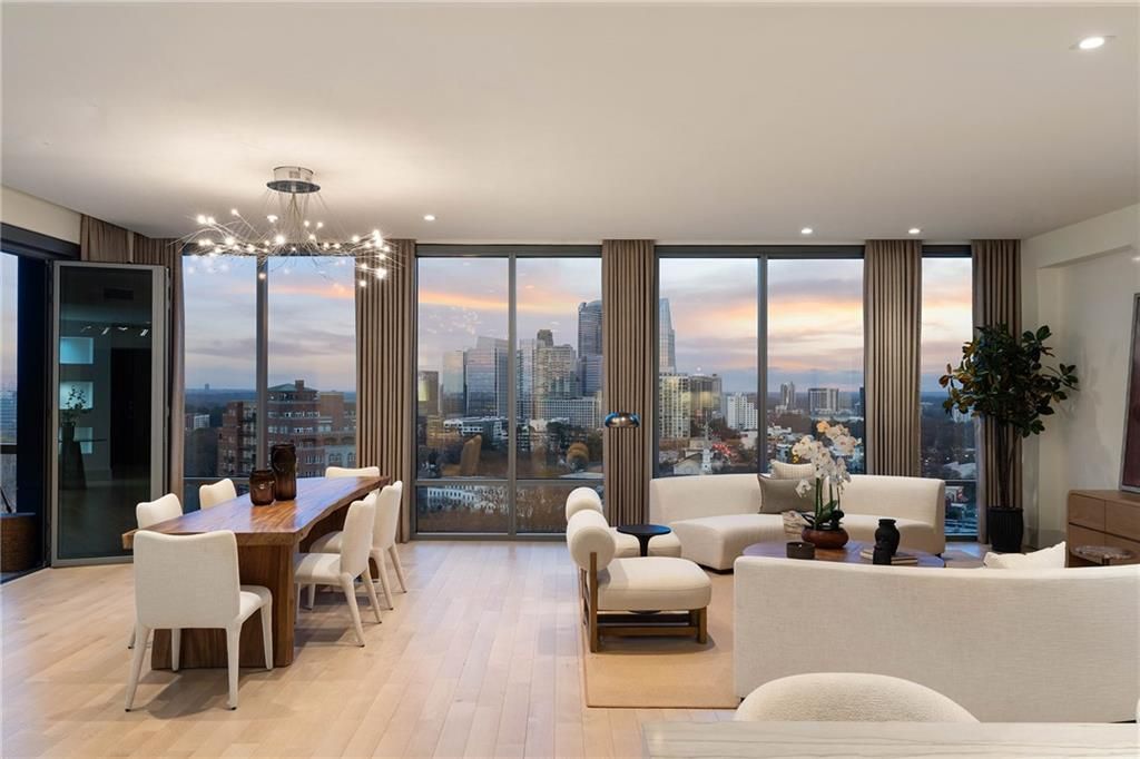 3107 Peachtree NE Road 1702, Atlanta, GA 30305