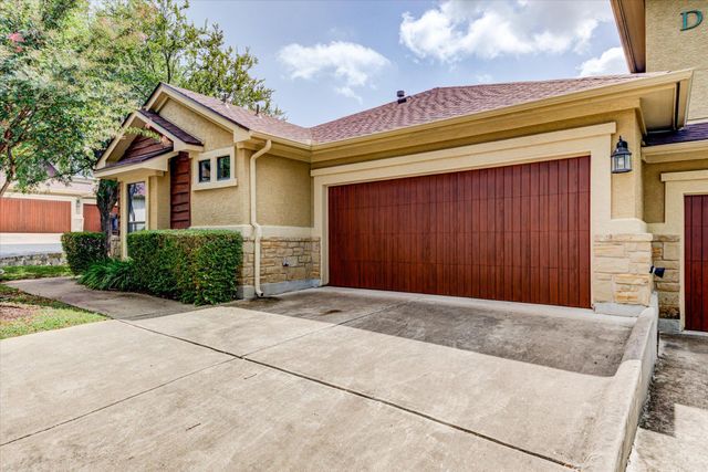 6705 Covered Bridge DR 10, Austin, TX 78736