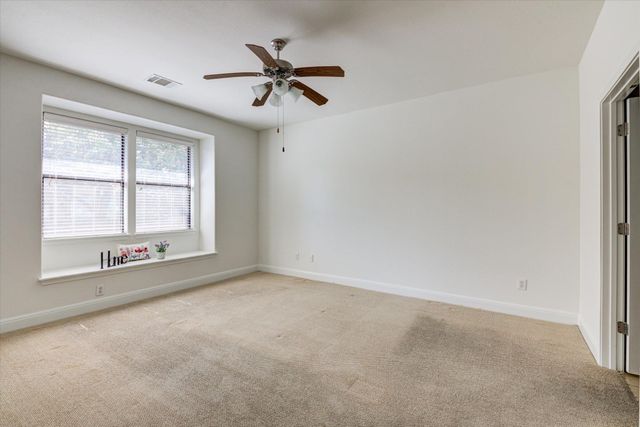 6705 Covered Bridge DR 10, Austin, TX 78736