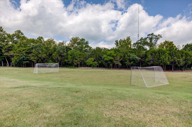 6705 Covered Bridge DR 10, Austin, TX 78736