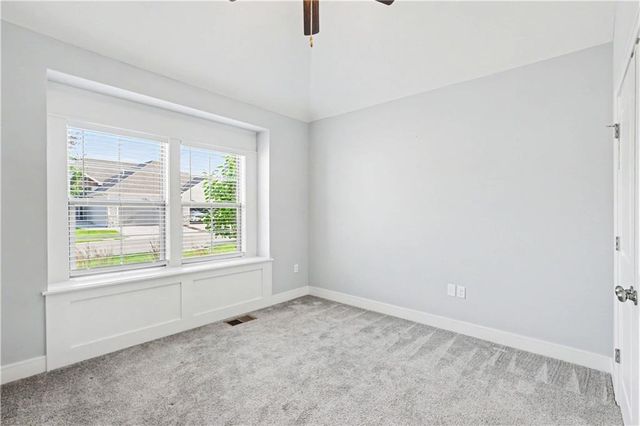 21739 W 116th Terrace, Olathe, KS 66061