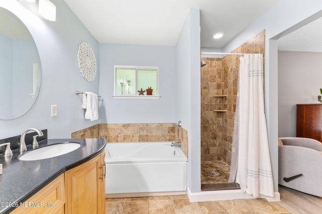 1716 CHANDELIER Circle W, Jacksonville, FL 32225