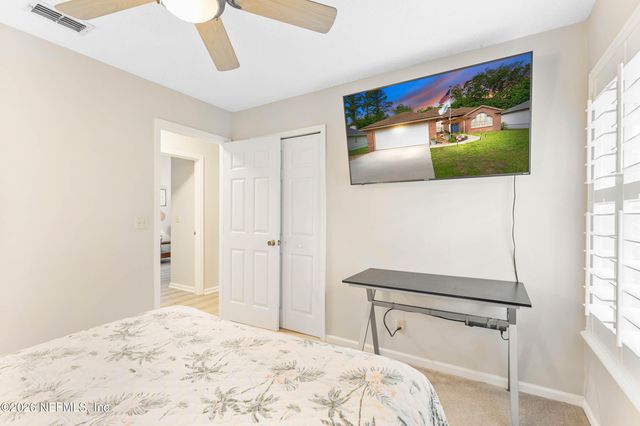 1716 CHANDELIER Circle W, Jacksonville, FL 32225