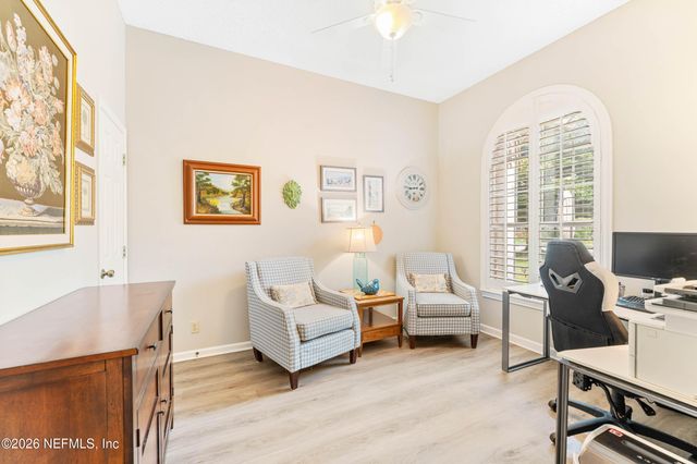 1716 CHANDELIER Circle W, Jacksonville, FL 32225