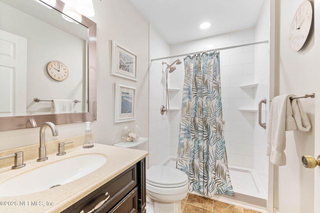1716 CHANDELIER Circle W, Jacksonville, FL 32225