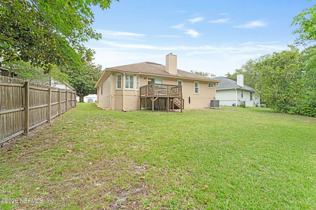 1716 CHANDELIER Circle W, Jacksonville, FL 32225