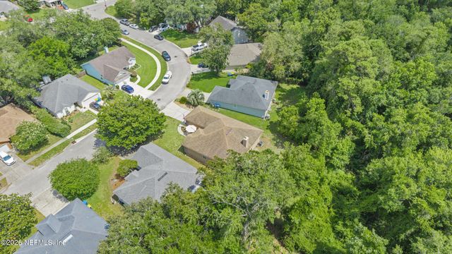 1716 CHANDELIER Circle W, Jacksonville, FL 32225