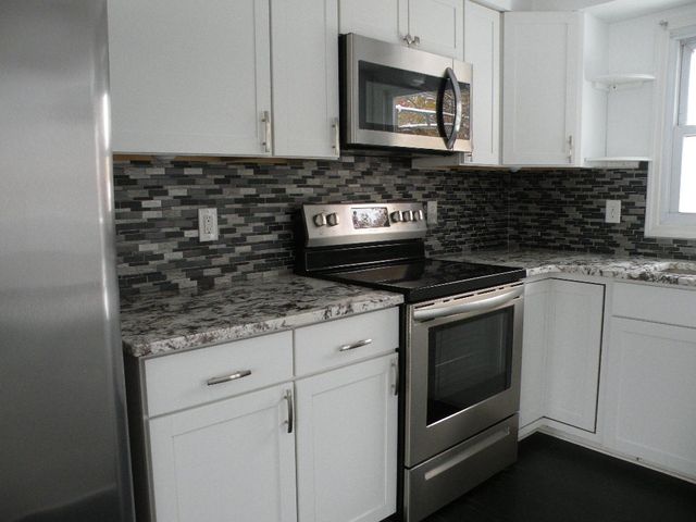 33 Groveview Circle, Greece, NY 14612