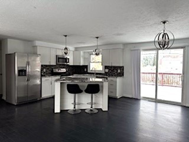 33 Groveview Circle, Greece, NY 14612