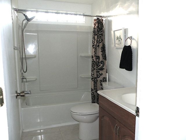 33 Groveview Circle, Greece, NY 14612