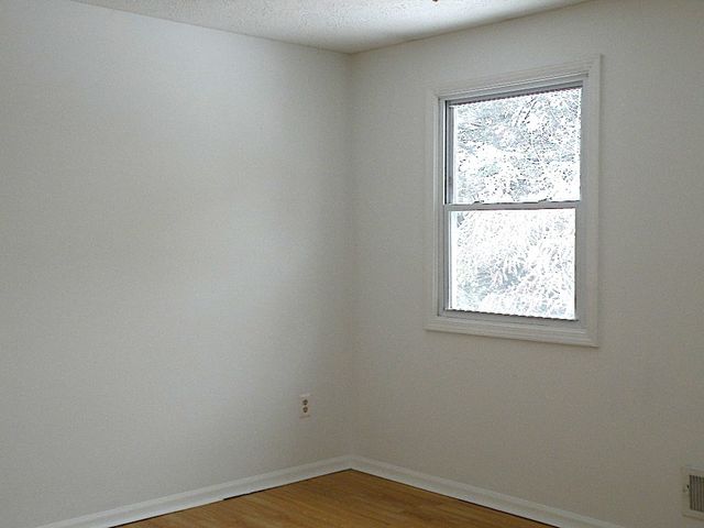 33 Groveview Circle, Greece, NY 14612