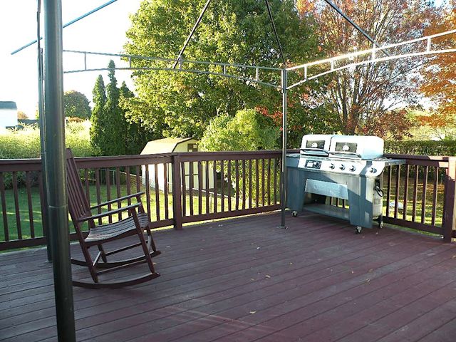 33 Groveview Circle, Greece, NY 14612