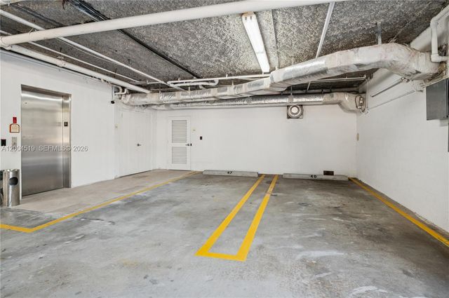 719 Crandon Blvd 310, Key Biscayne, FL 33149