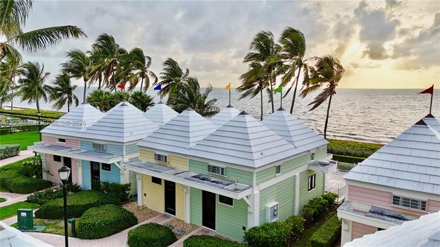 719 Crandon Blvd 310, Key Biscayne, FL 33149