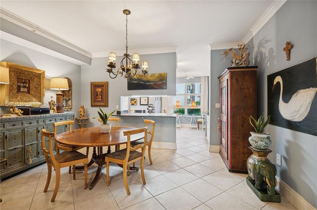 719 Crandon Blvd 310, Key Biscayne, FL 33149