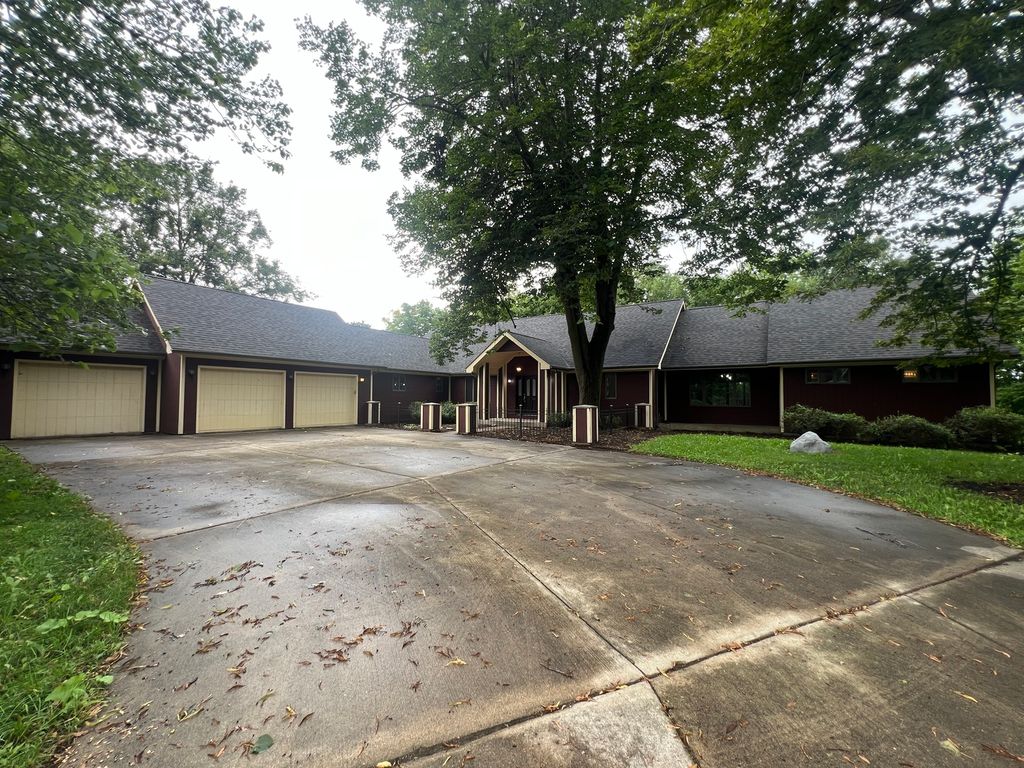 24535 W Woodridge Way, Joliet, IL 60404 — exterior