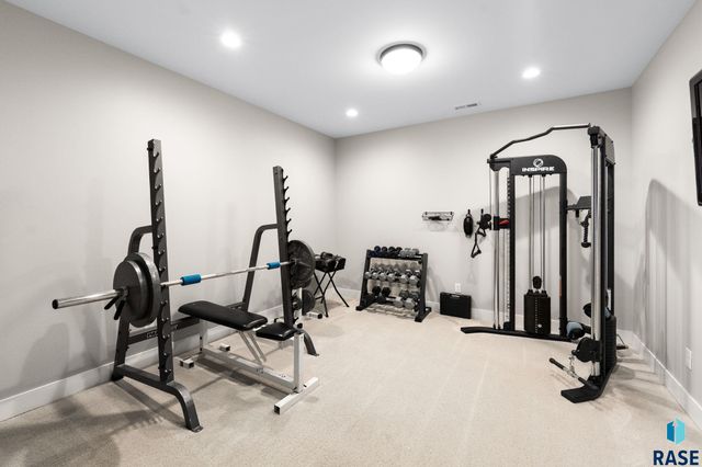 105 N Tumble Creek Cir Circle, Sioux Falls, SD 57110