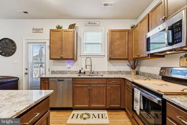 243 BELLEVUE CIR, Aylett, VA 23009