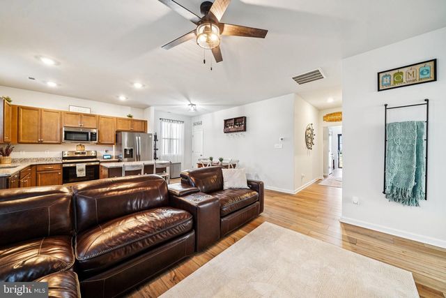 243 BELLEVUE CIR, Aylett, VA 23009