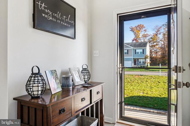 243 BELLEVUE CIR, Aylett, VA 23009