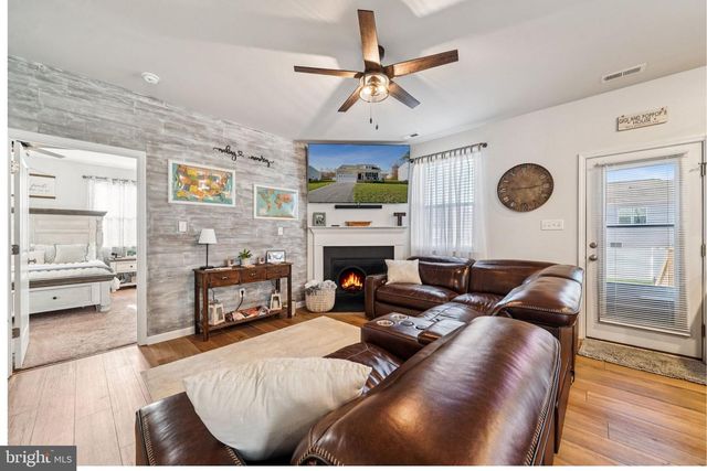 243 BELLEVUE CIR, Aylett, VA 23009