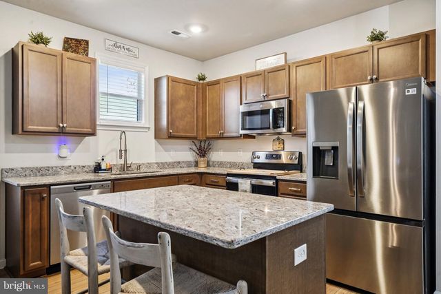 243 BELLEVUE CIR, Aylett, VA 23009