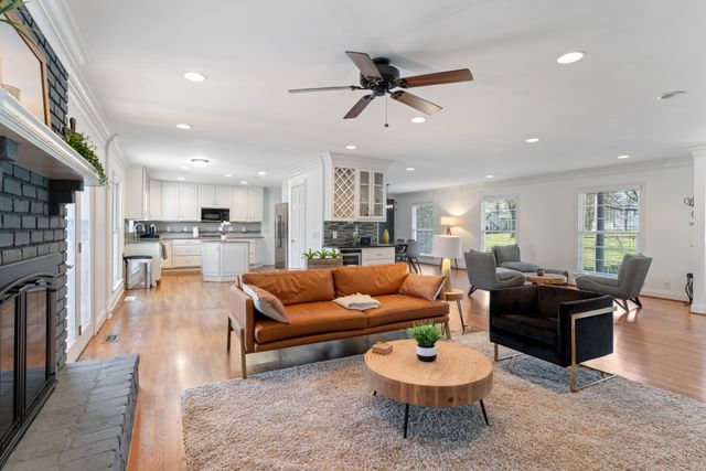 8012 Knoll Ct, Brentwood, TN 37027