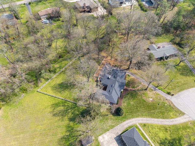 8012 Knoll Ct, Brentwood, TN 37027