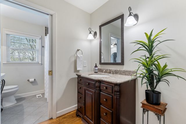 8012 Knoll Ct, Brentwood, TN 37027