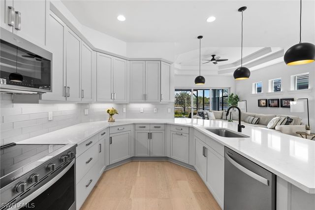 6291 Arriba AVE, Naples, FL 34113