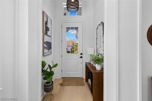 6291 Arriba AVE, Naples, FL 34113