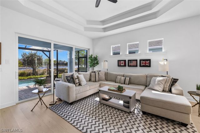 6291 Arriba AVE, Naples, FL 34113