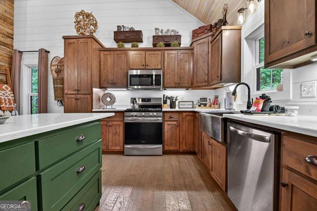 285 Pine Terrace Circle 101, Blue Ridge, GA 30513