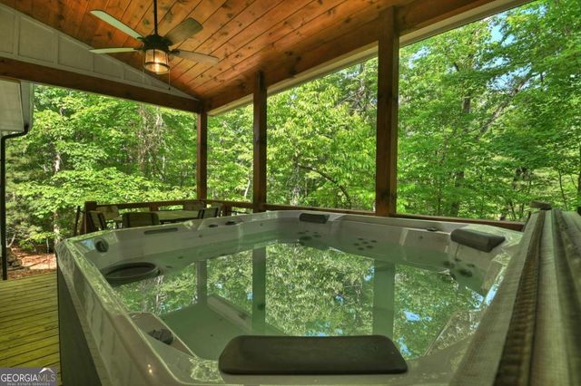 285 Pine Terrace Circle 101, Blue Ridge, GA 30513