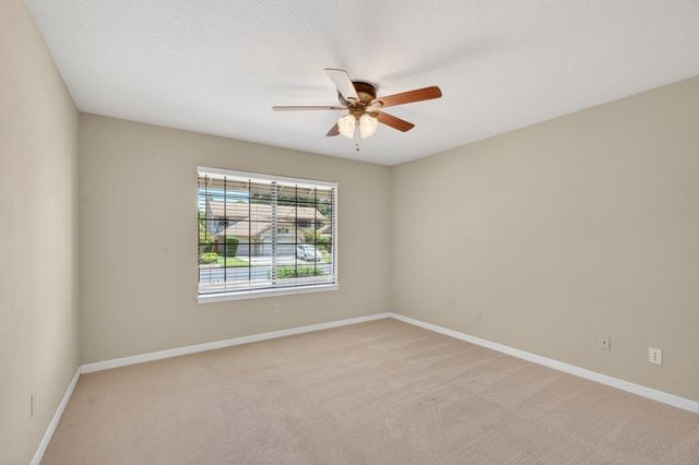 9306 Candalero Ct, Elk Grove, CA 95758